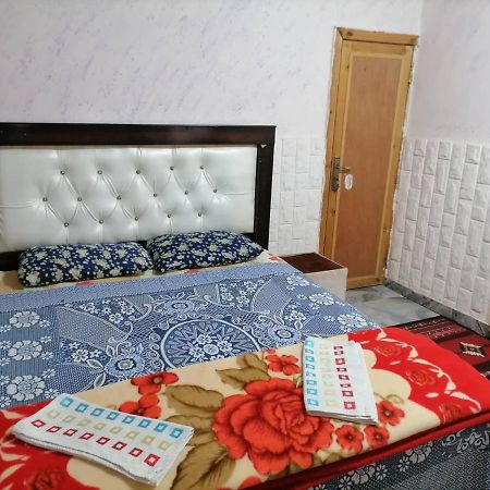 guest house hazem Al Azraq ash Shamālī Extérieur photo