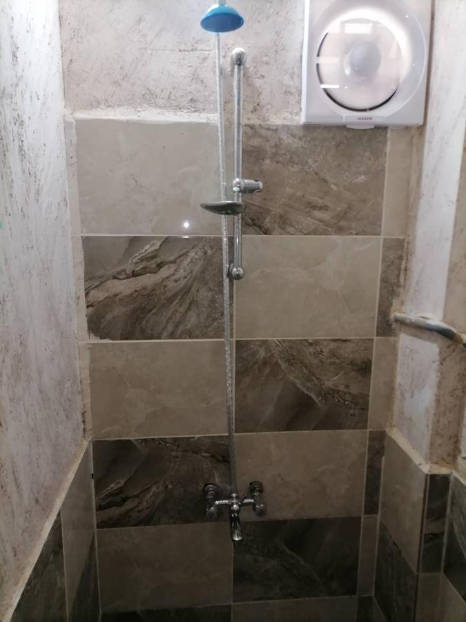guest house hazem Al Azraq ash Shamālī Extérieur photo