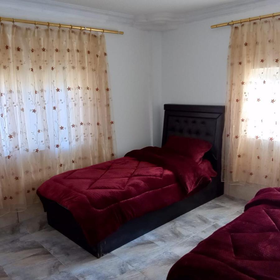 guest house hazem Al Azraq ash Shamālī Extérieur photo